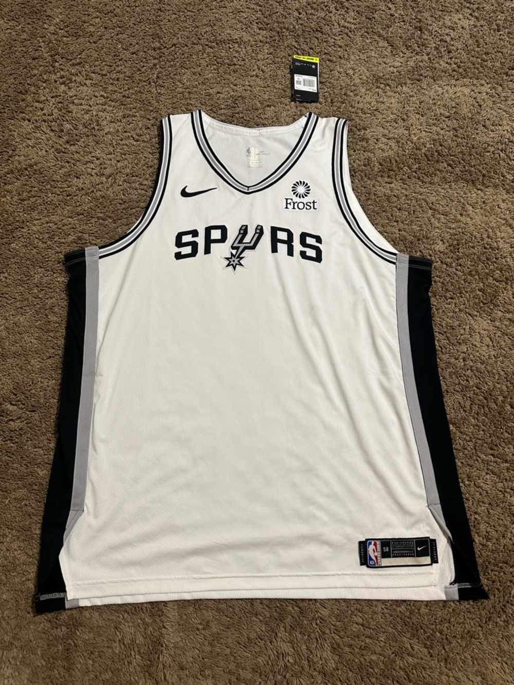 Vintage Nike NBA San Antonio Spurs “Blank” jersey 2018 size 3XL / 58